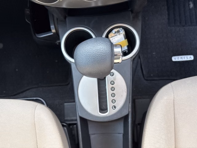 MAZDA VERISA