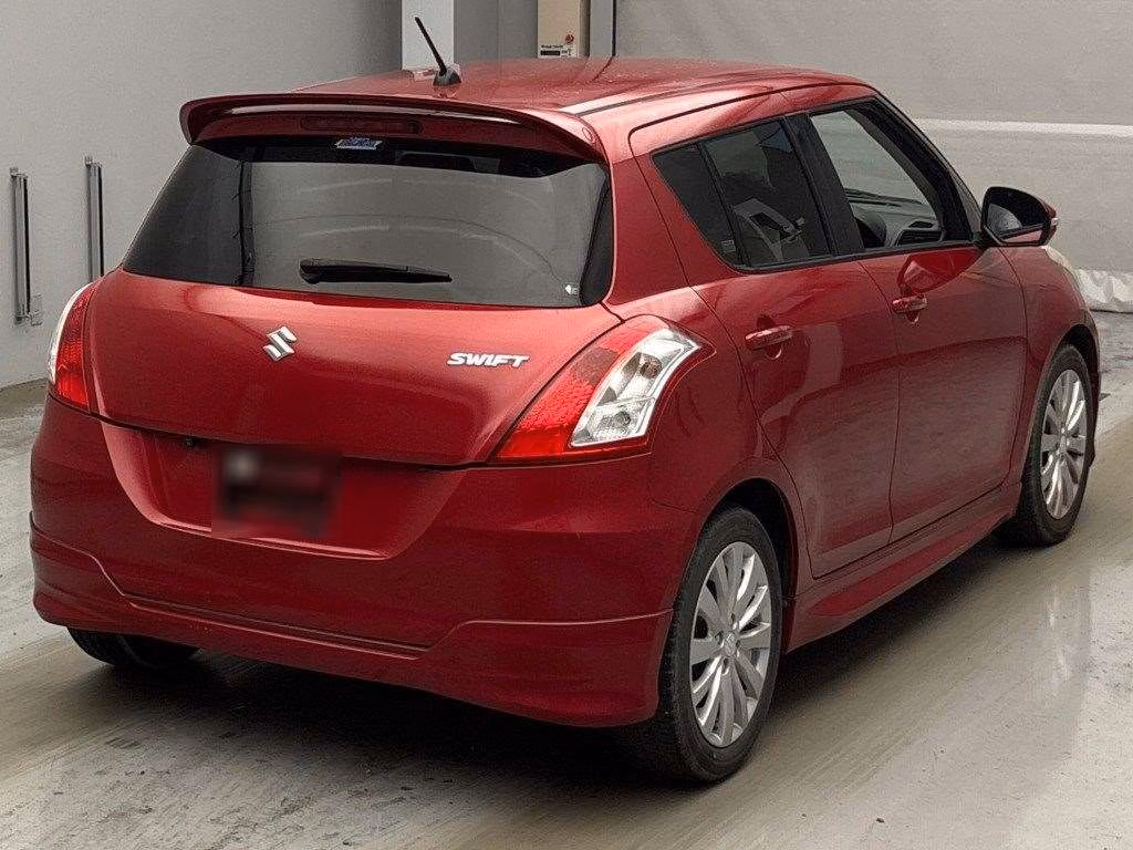 SUZUKI SWIFT