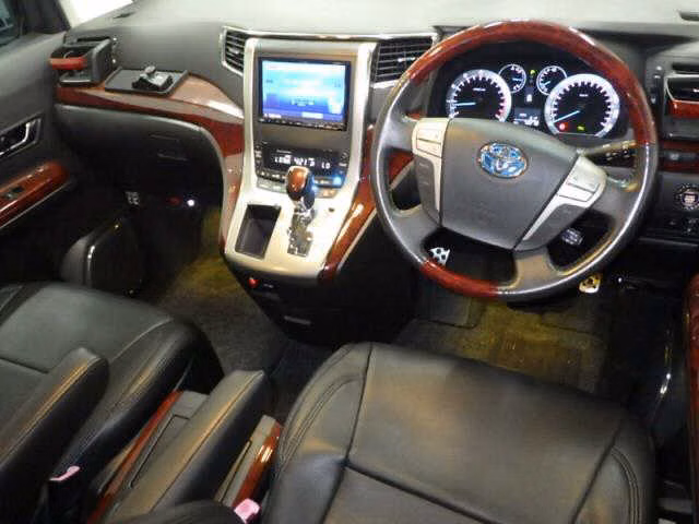 TOYOTA ALPHARD