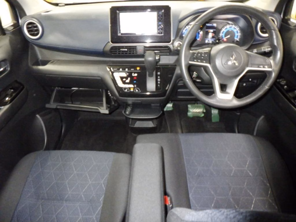 MITSUBISHI EK X
