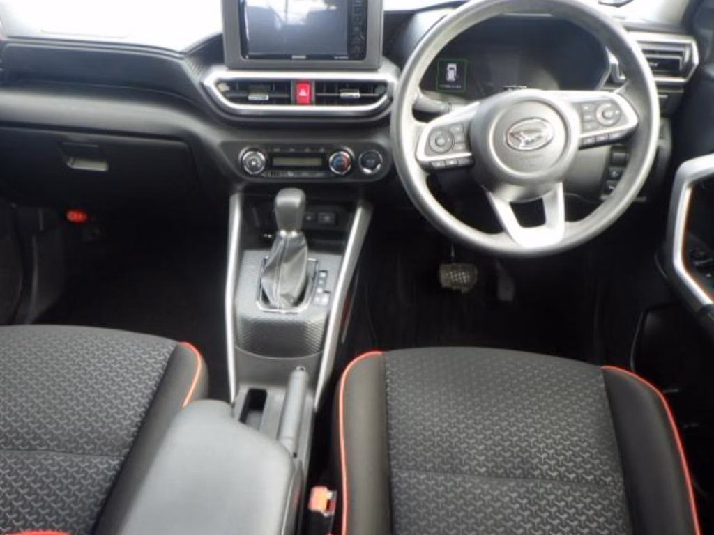 DAIHATSU ROCKY