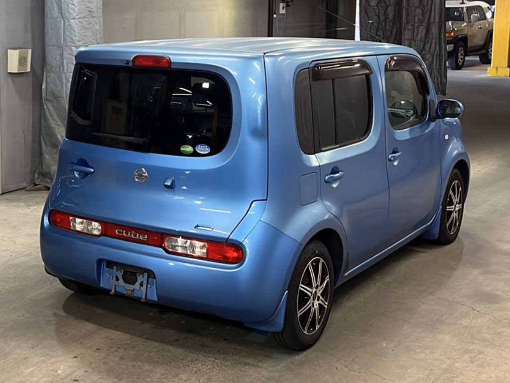 NISSAN CUBE