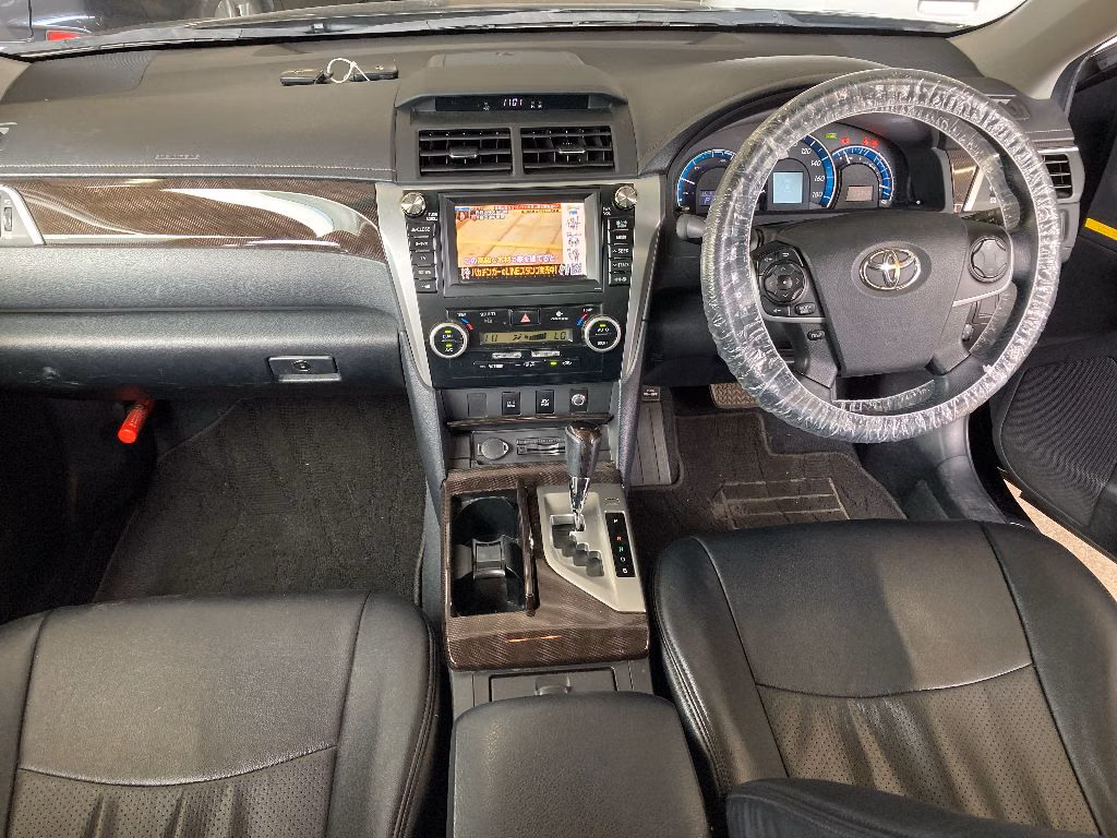TOYOTA CAMRY