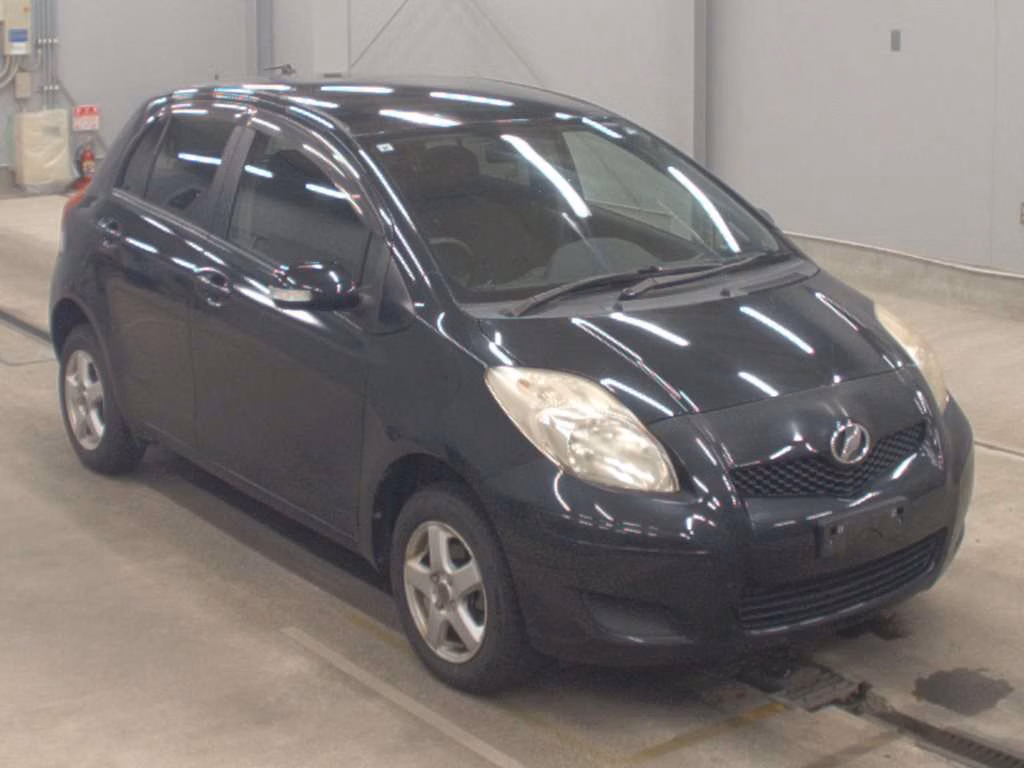 TOYOTA VITZ