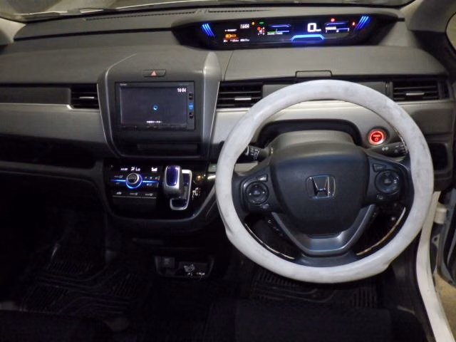 HONDA FREED+