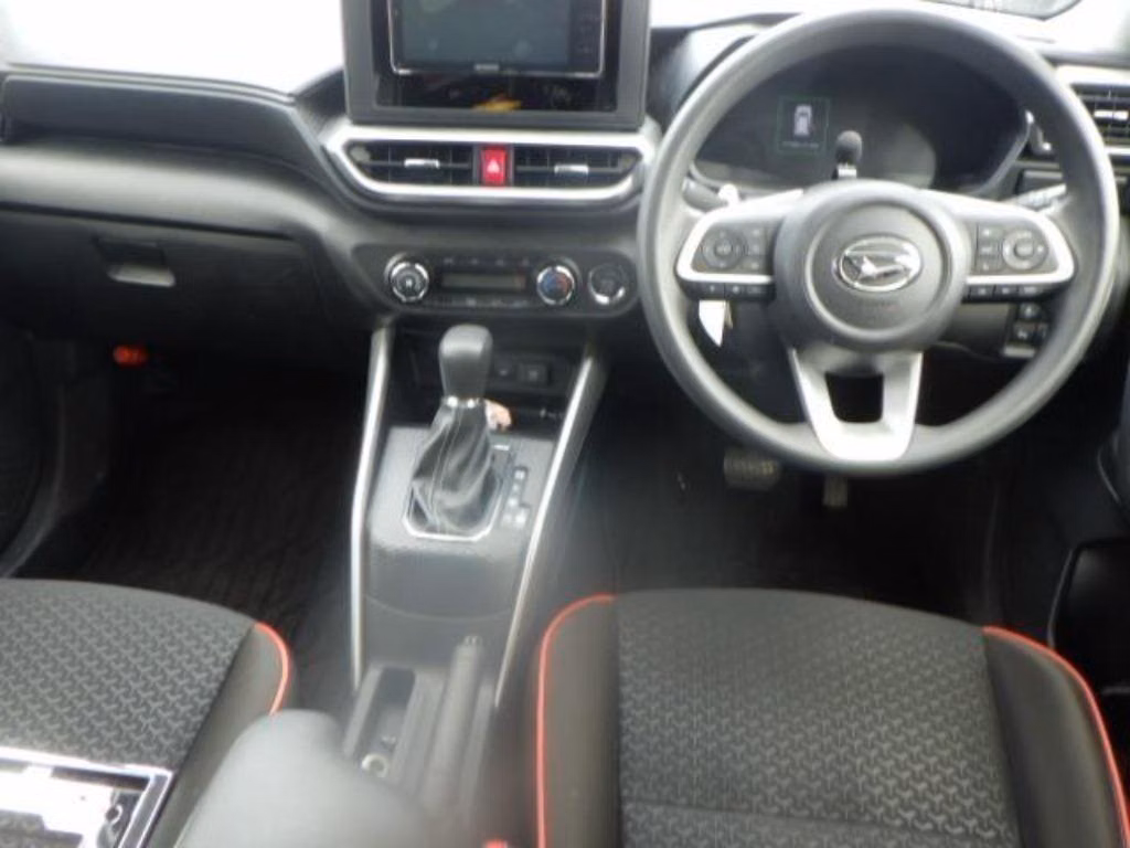 DAIHATSU ROCKY