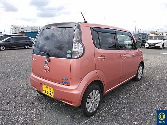 NISSAN MOCO