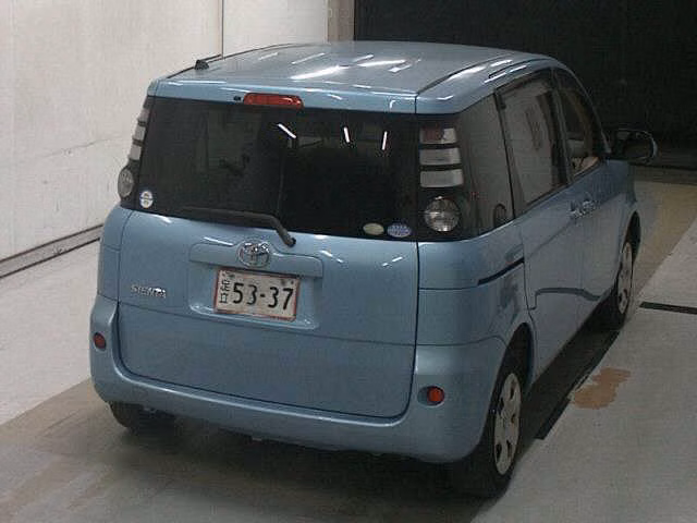 TOYOTA SIENTA
