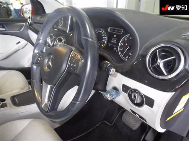 MERCEDES-BENZ B-CLASS