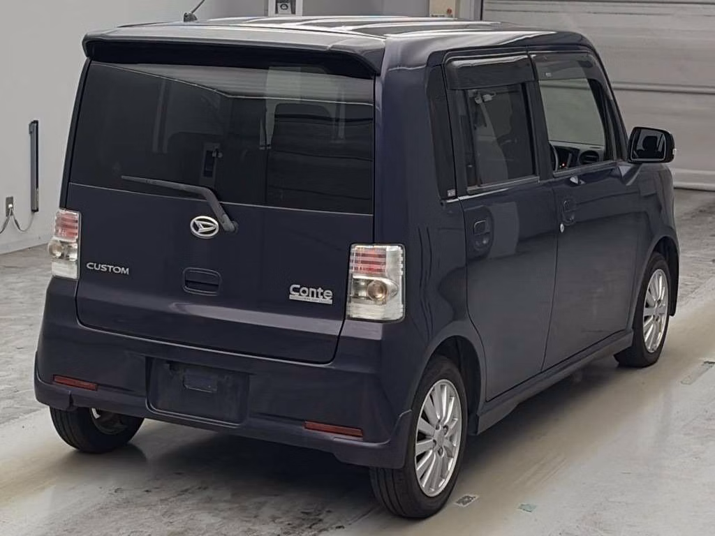 DAIHATSU MOVE CONTE