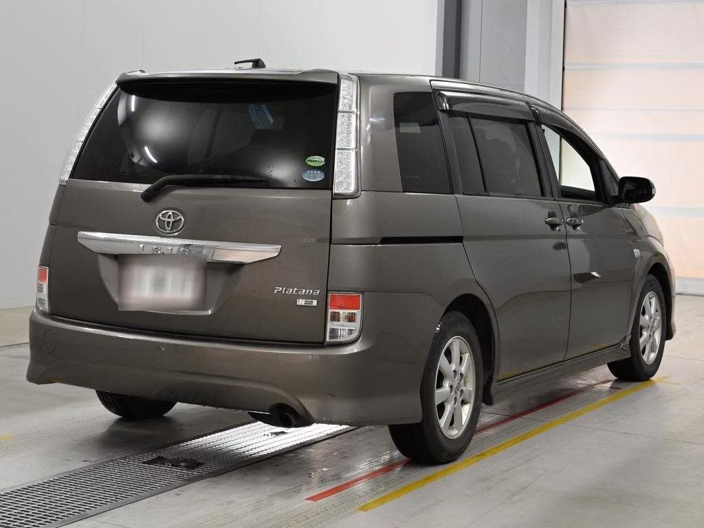 TOYOTA ISIS