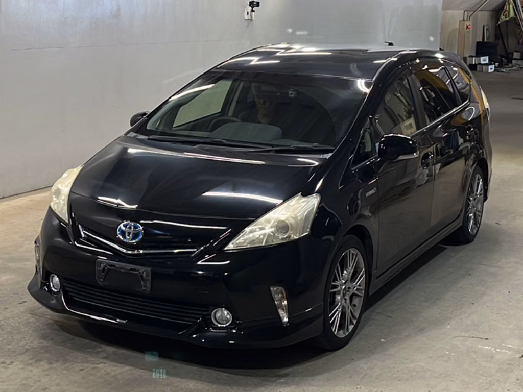 TOYOTA PRIUS ALPHA