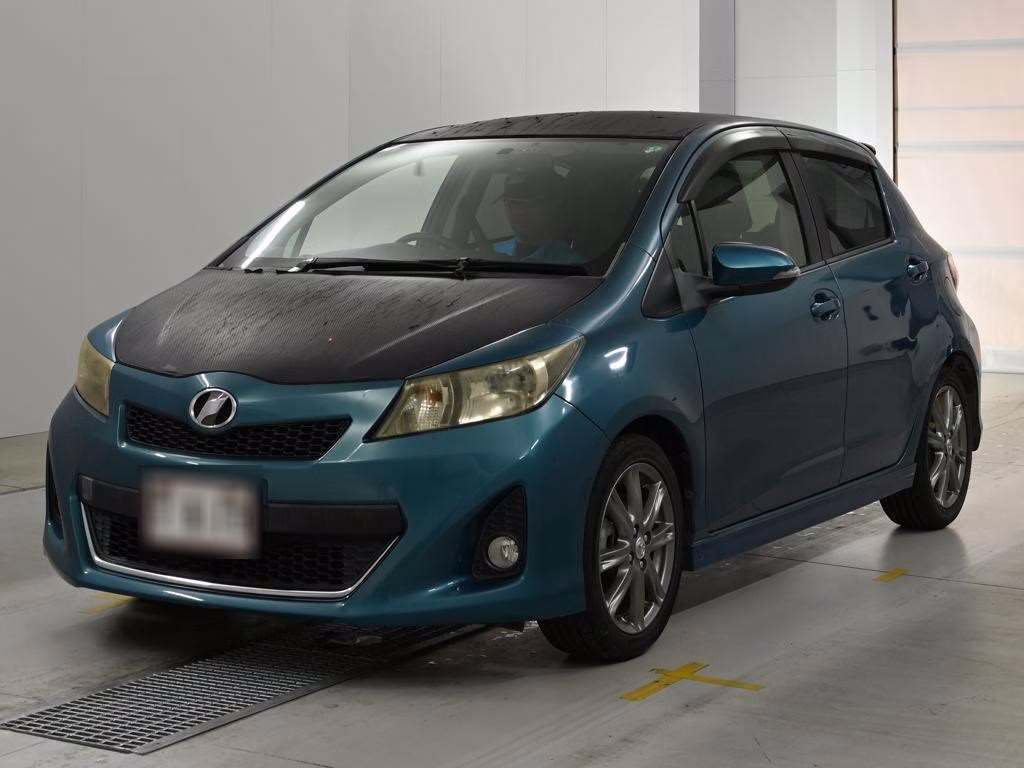TOYOTA VITZ