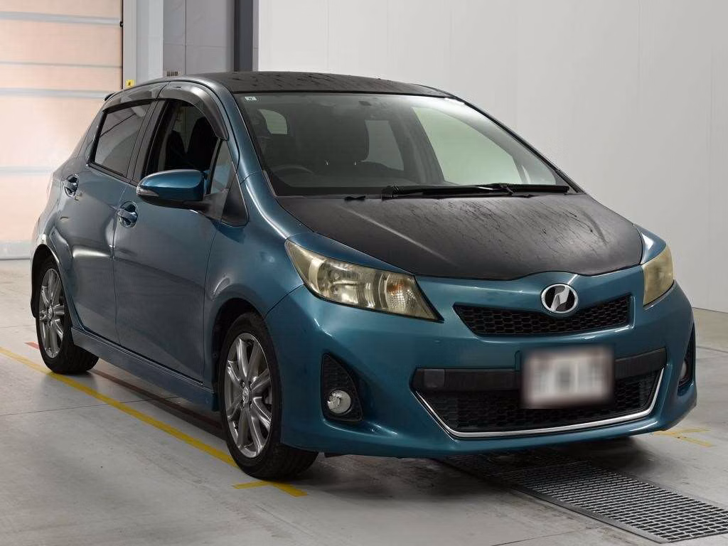 TOYOTA VITZ