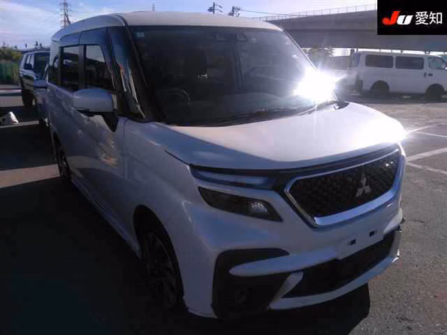 MITSUBISHI DELICA D:2