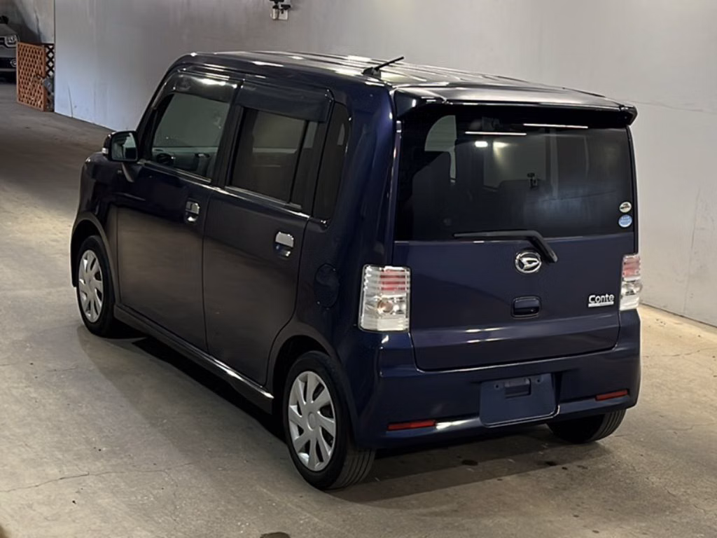 DAIHATSU MOVE CONTE