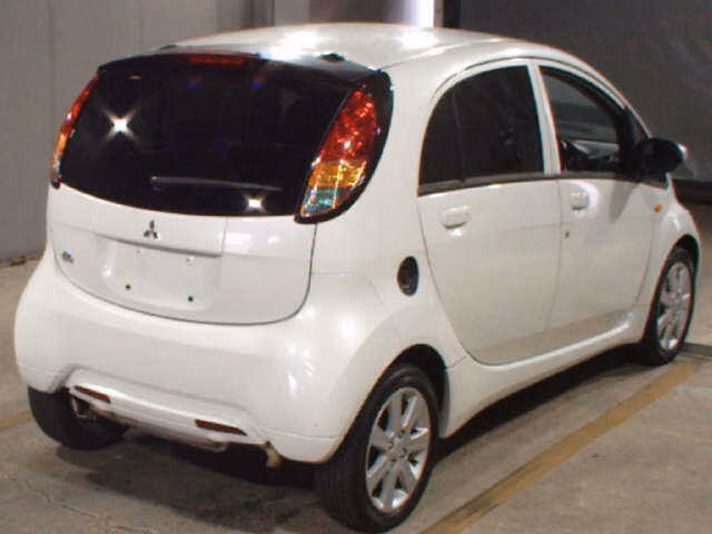 MITSUBISHI I