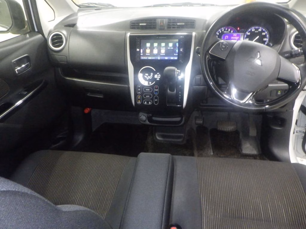 MITSUBISHI EK CUSTOM