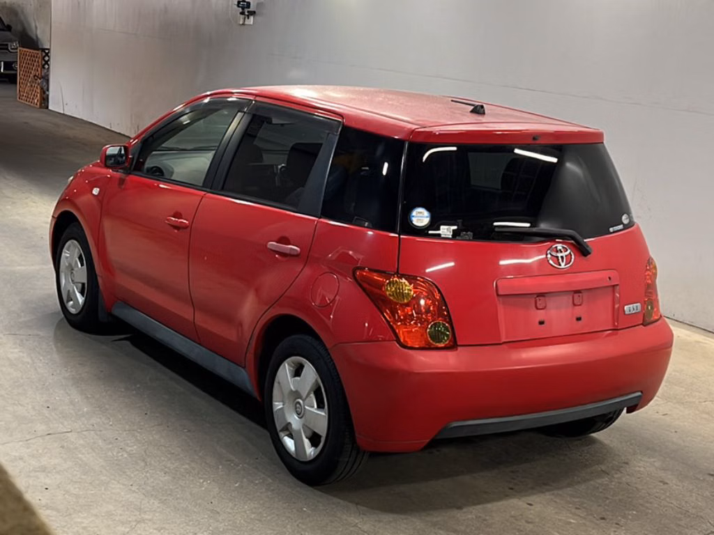 TOYOTA IST