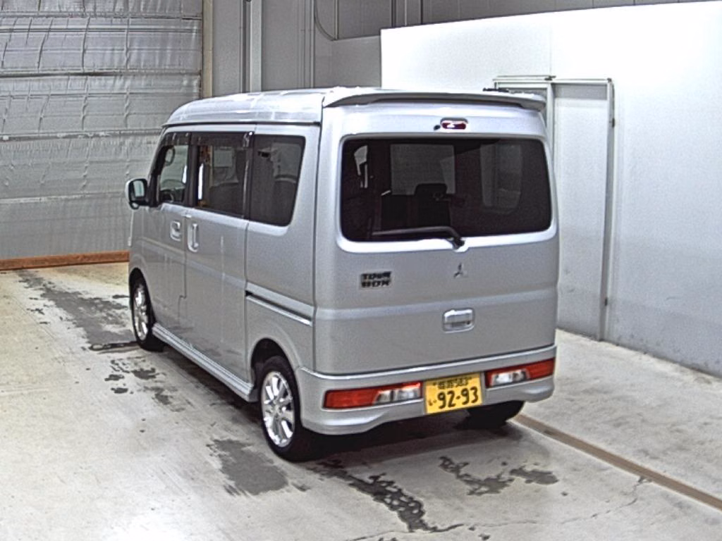 MITSUBISHI TOWN BOX