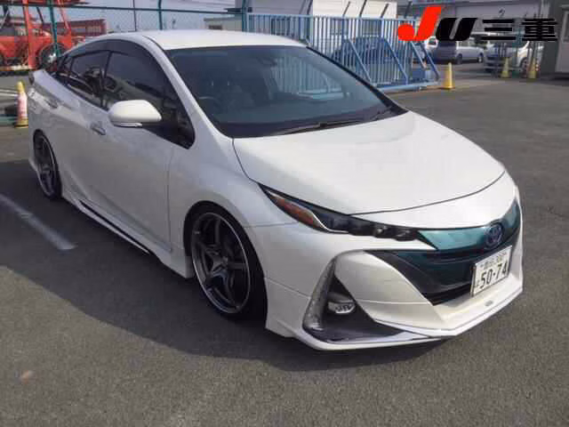 TOYOTA PRIUS PHV