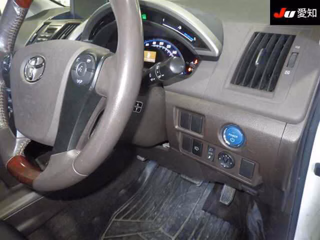 TOYOTA SAI