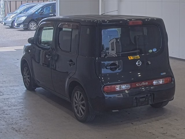 NISSAN CUBE