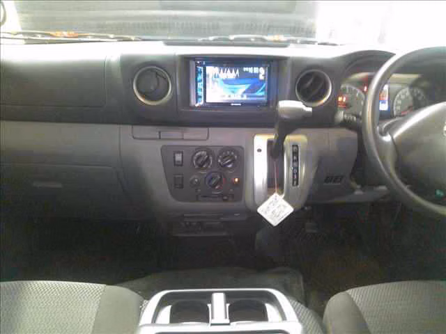 NISSAN NV350 CARAVAN