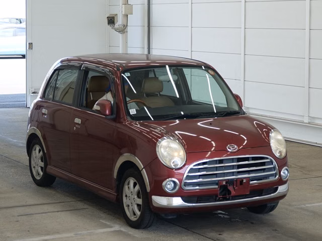 DAIHATSU MIRA GINO