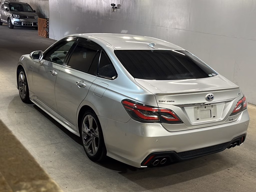 TOYOTA CROWN