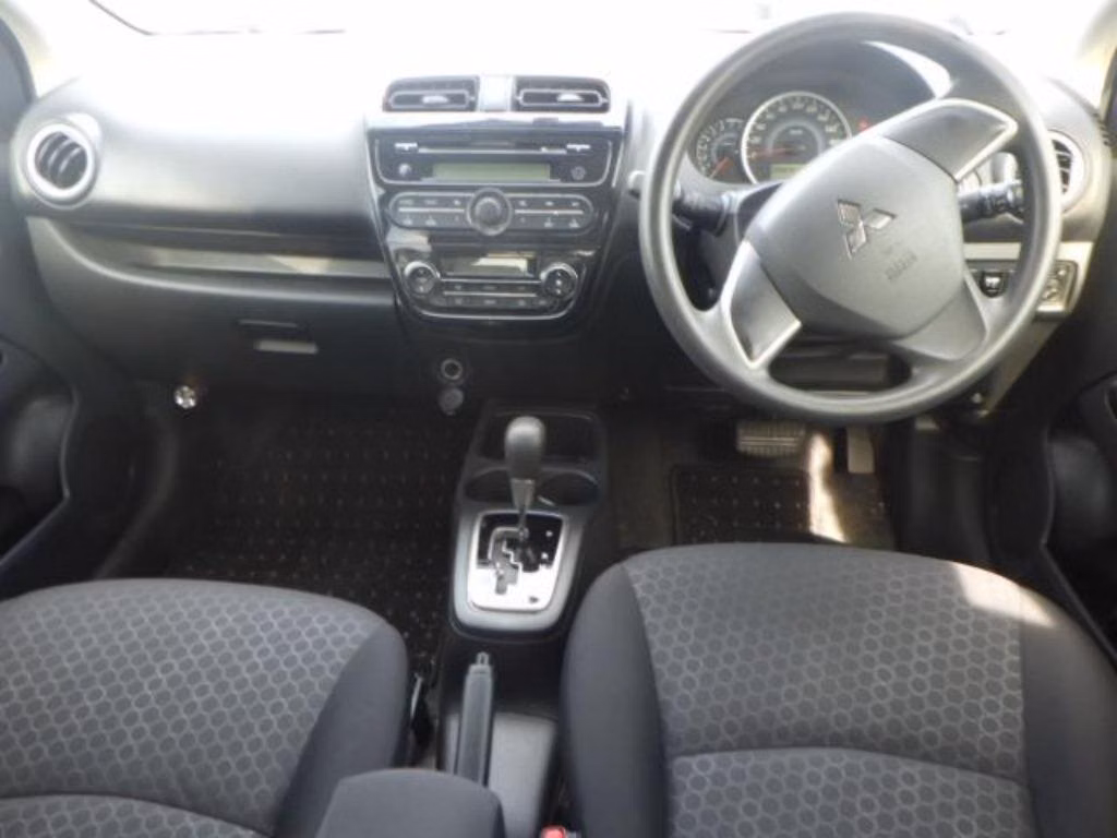 MITSUBISHI MIRAGE