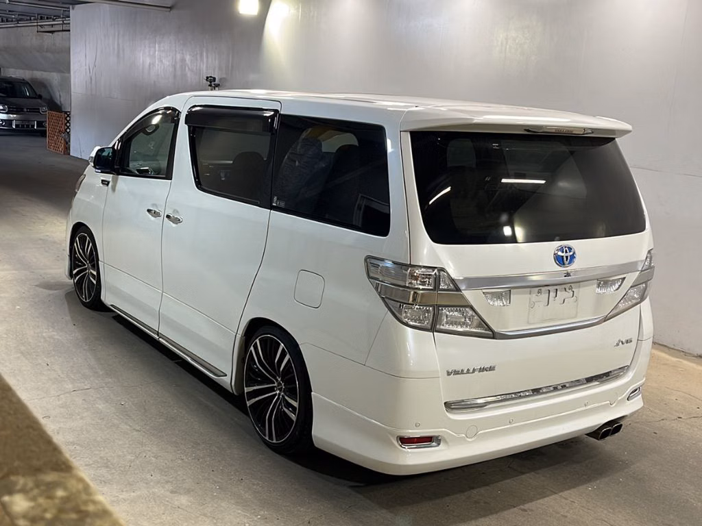 TOYOTA VELLFIRE