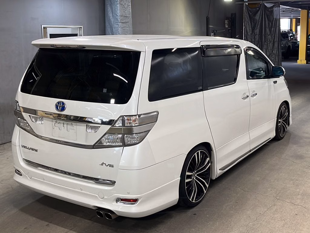 TOYOTA VELLFIRE