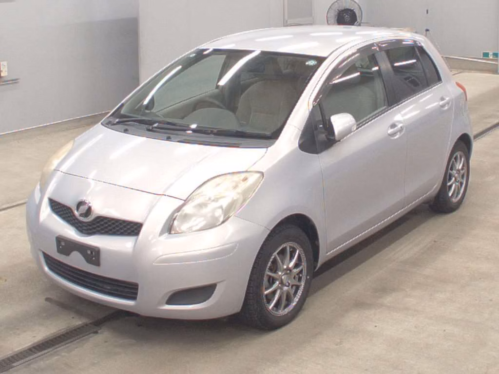 TOYOTA VITZ
