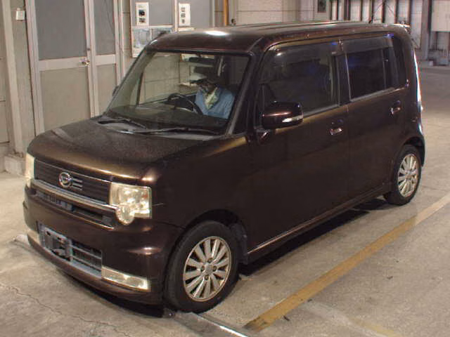 DAIHATSU MOVE CONTE