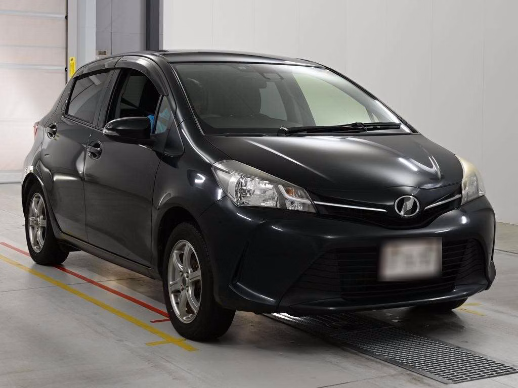 TOYOTA VITZ