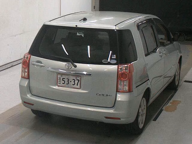 TOYOTA RAUM