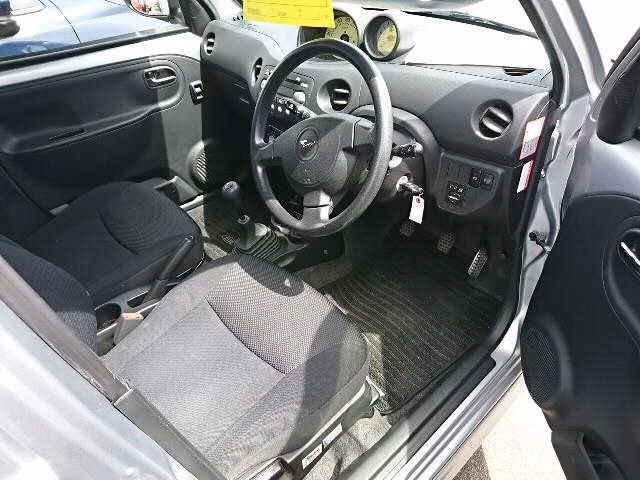 DAIHATSU ESSE