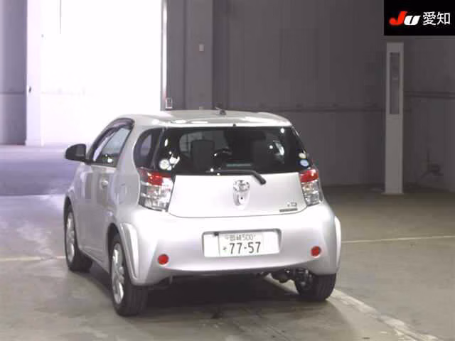 TOYOTA IQ