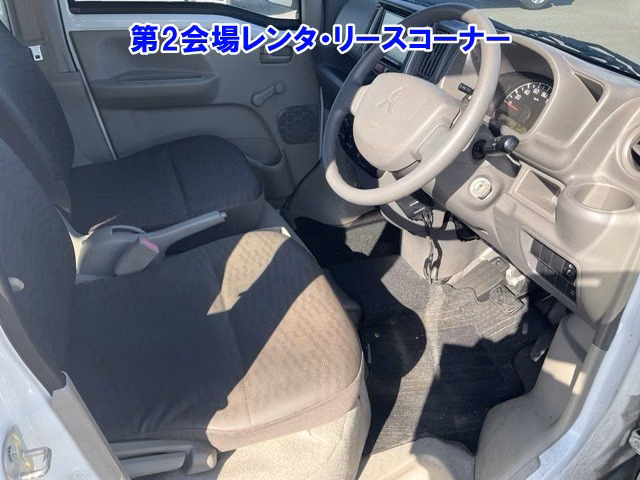 MITSUBISHI MINICAB