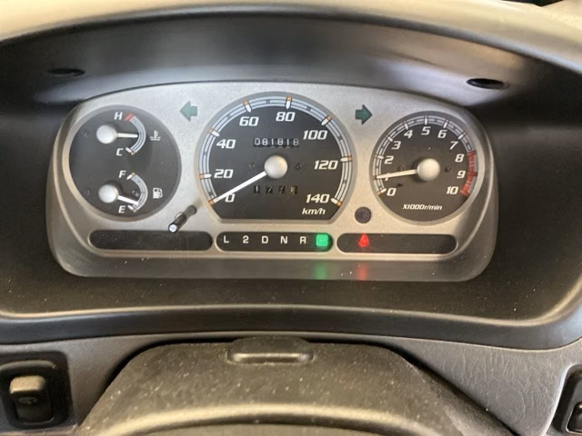 DAIHATSU TERIOS KID