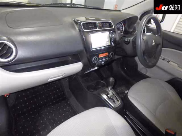 MITSUBISHI MIRAGE