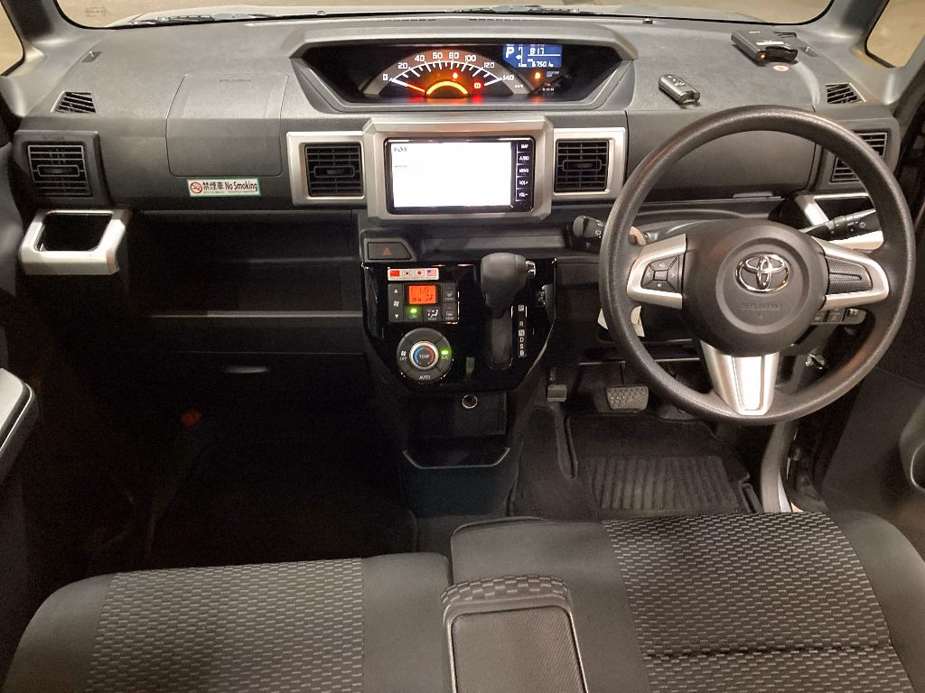 TOYOTA PIXIS MEGA