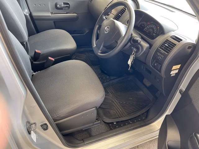 NISSAN LAFESTA