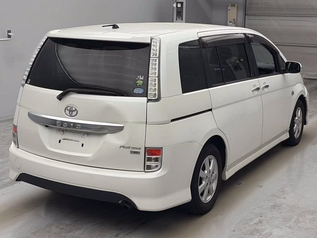 TOYOTA ISIS