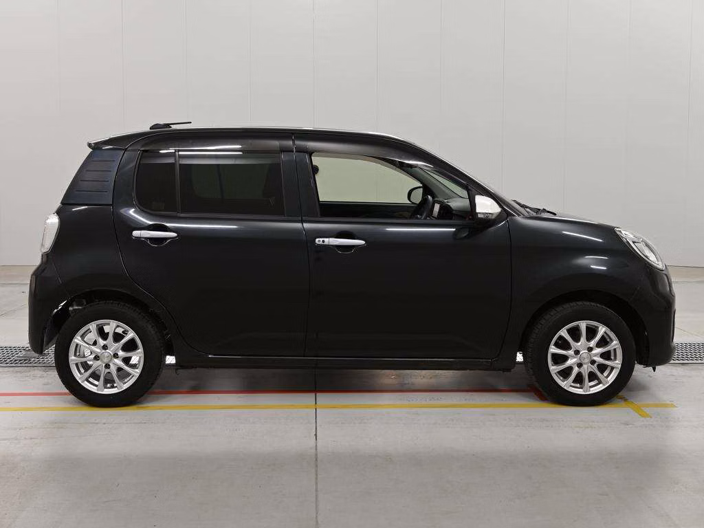 TOYOTA PASSO