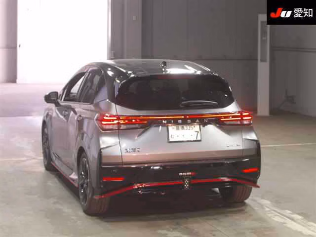 NISSAN AURA