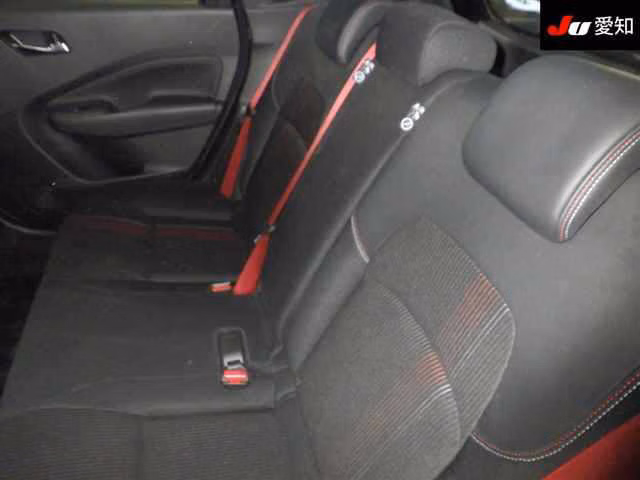 NISSAN AURA
