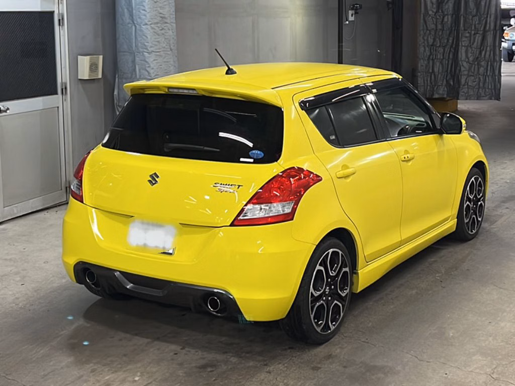 SUZUKI SWIFT