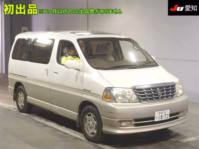 TOYOTA GRAND HIACE